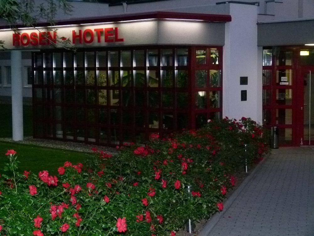 Rosen-Hotel Sangerhausen Exteriör bild