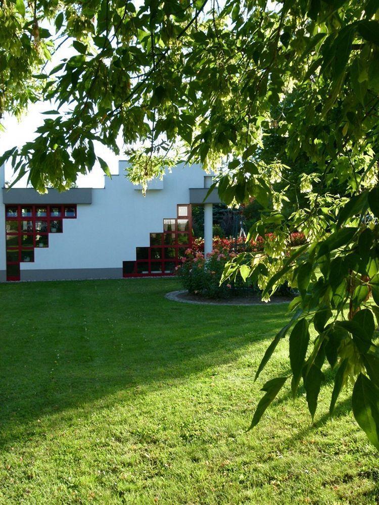 Rosen-Hotel Sangerhausen Exteriör bild